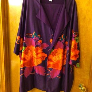 Jacket,blouse and pants. 3 Pieces.